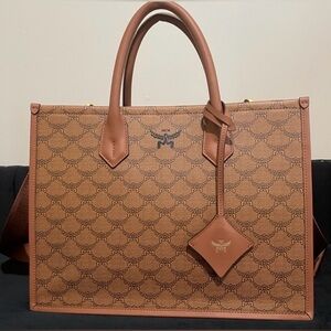 ***SOLD*** MCM Large Tote Bag in New Signature Monogram